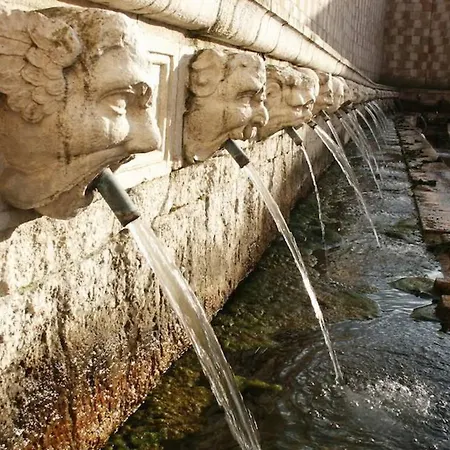 La Dimora Nell'arco M G - Affitti Brevi Italia * Л'Акуила