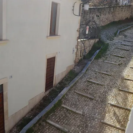 Holiday home La Dimora Nell'arco M G - Affitti Brevi Italia *