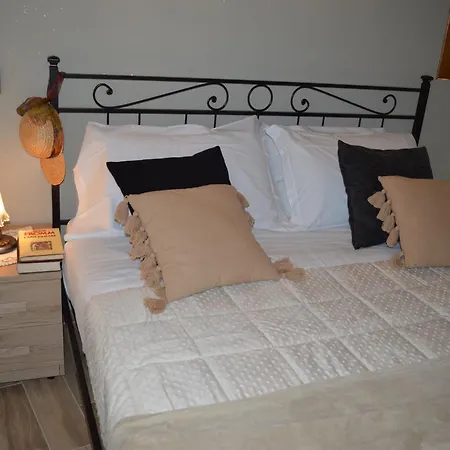 Дом отдыха La Dimora Nell'arco M G - Affitti Brevi Italia Л'Акуила