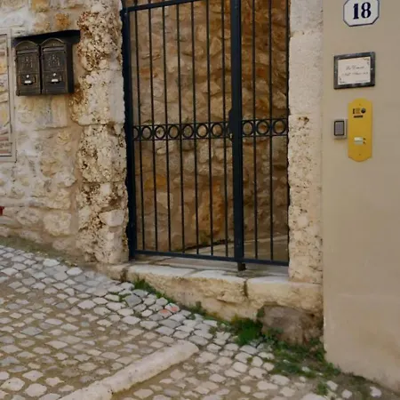 Holiday home La Dimora Nell'arco M G - Affitti Brevi Italia *