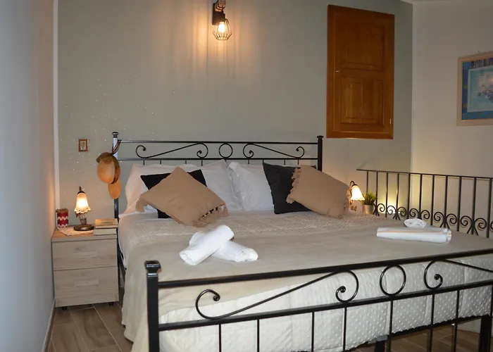 La Dimora Nell'arco M G - Affitti Brevi Italia * LʼAquila